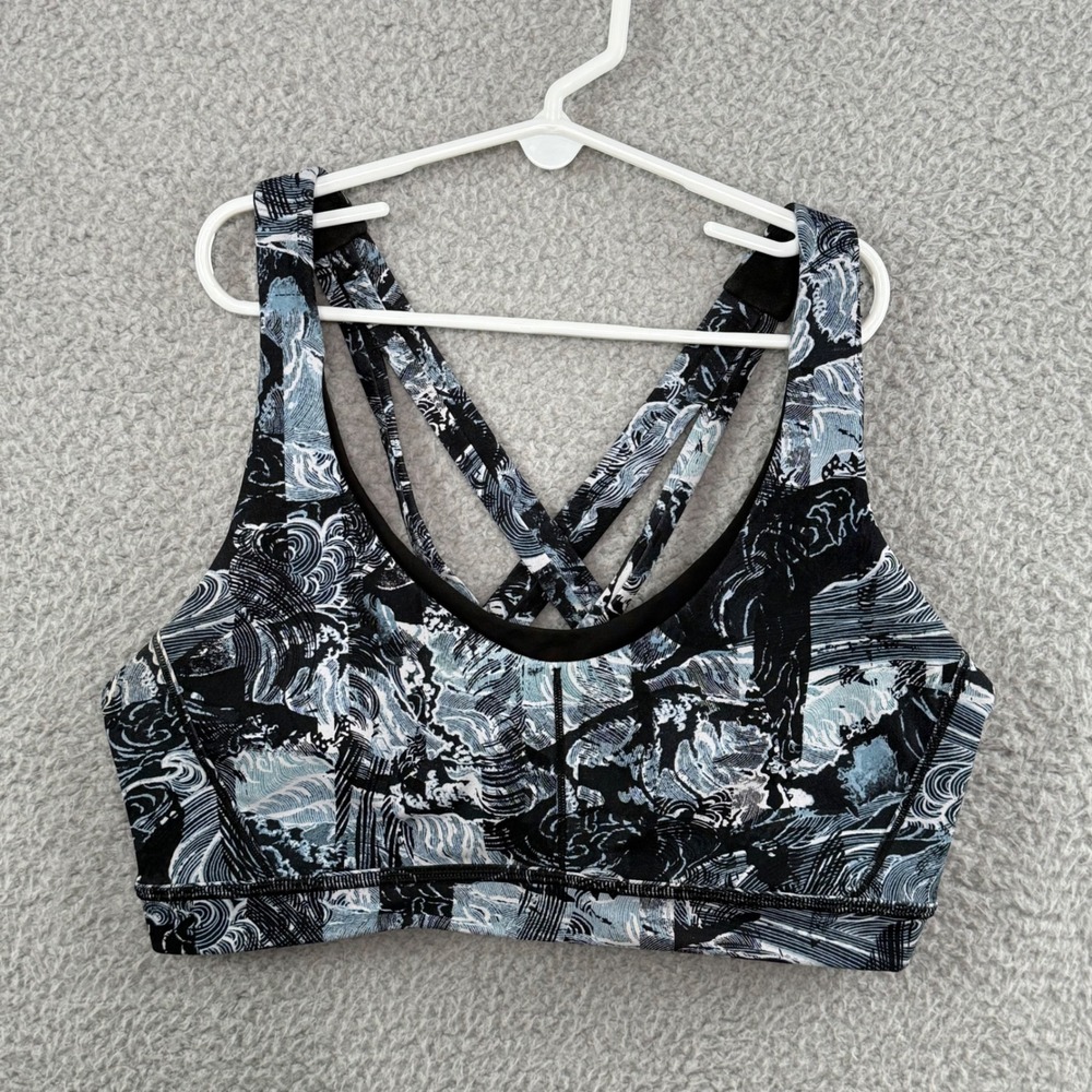 Lululemon Energy Bra Black Blue Wave Print Strappy Back Sports Bra Yoga Gym